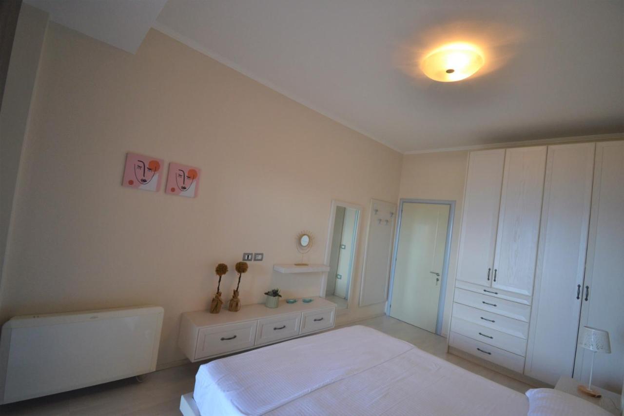 Apartamento Luxury Penthouse B&E Sarandë Exterior foto