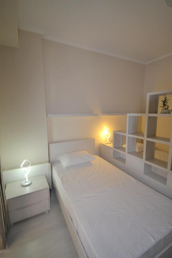 Apartamento Luxury Penthouse B&E Sarandë Exterior foto