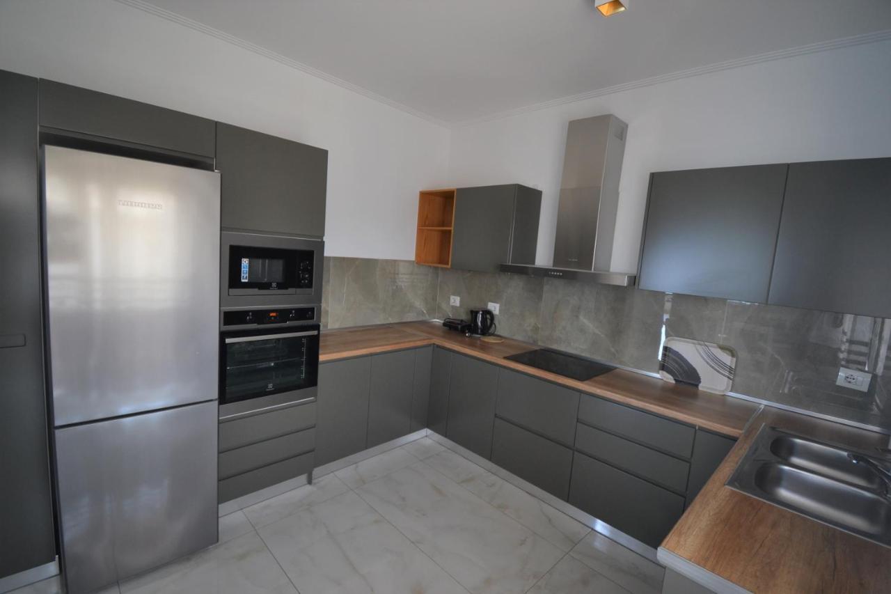Apartamento Luxury Penthouse B&E Sarandë Exterior foto