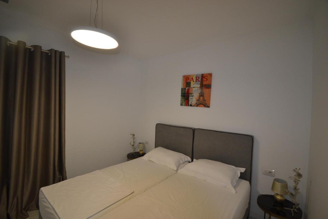 Apartamento Luxury Penthouse B&E Sarandë Exterior foto