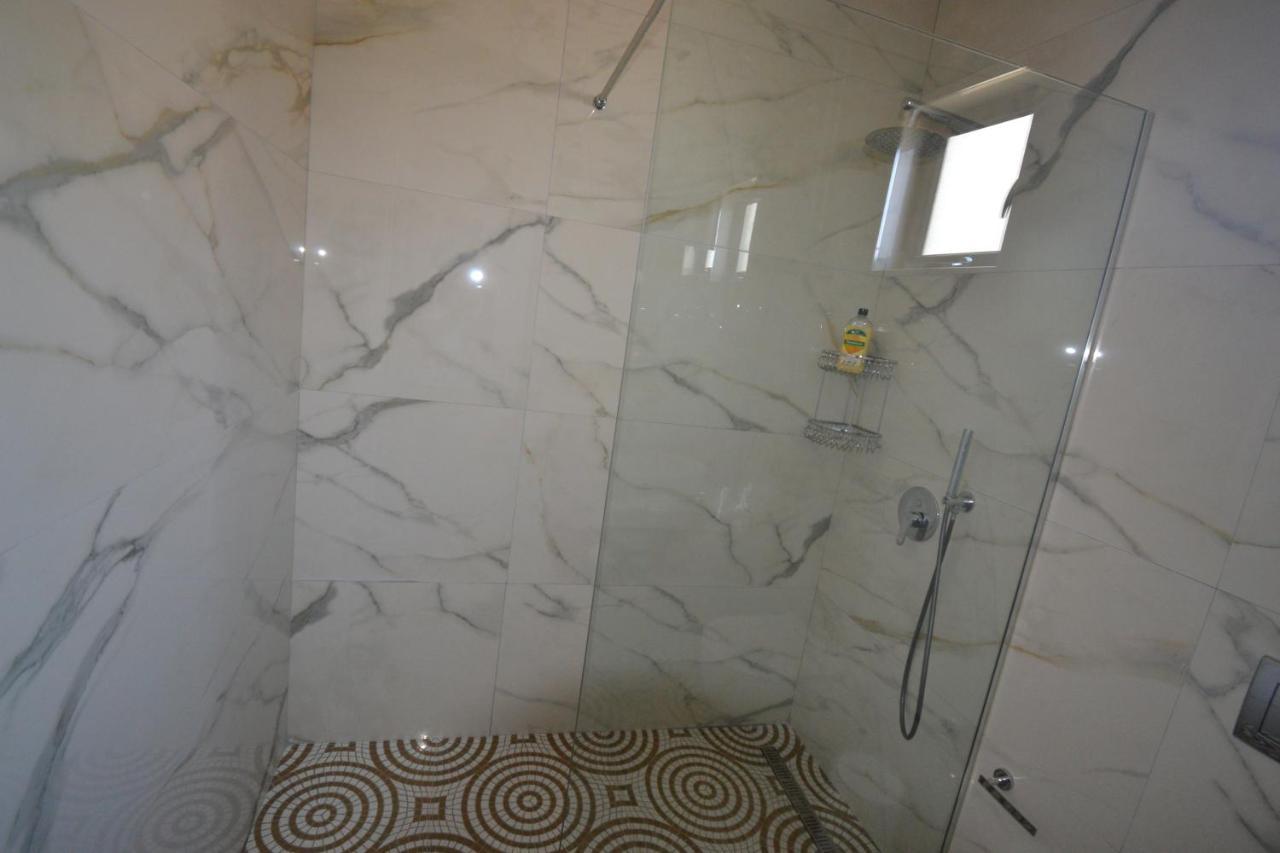 Apartamento Luxury Penthouse B&E Sarandë Exterior foto