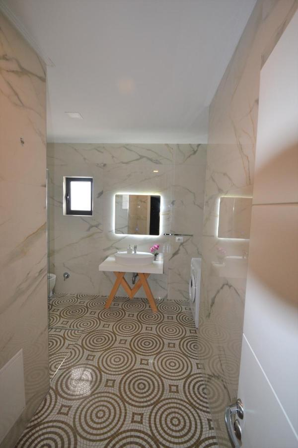 Apartamento Luxury Penthouse B&E Sarandë Exterior foto
